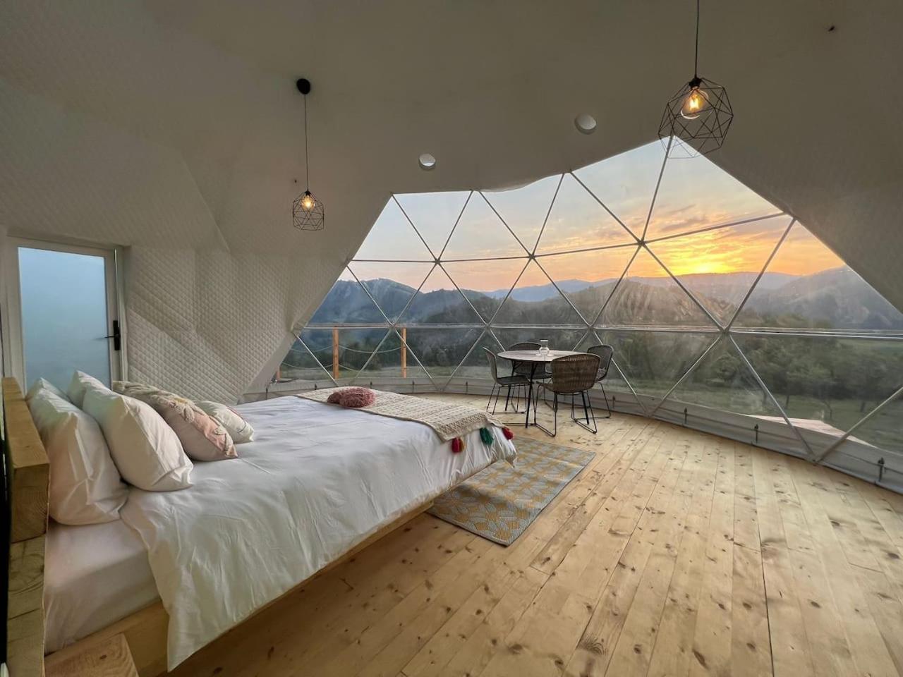 Tranquil Dome - Manta'S Retreat Glamping Cornereva Hotel Kültér fotó
